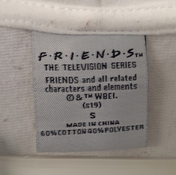 Cute cropped Friends lightweight hoodie - size small - Picture 2 of 2